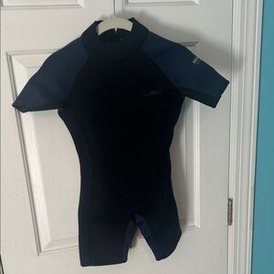 Kids Navy and Black Short Sleeve Rashguard